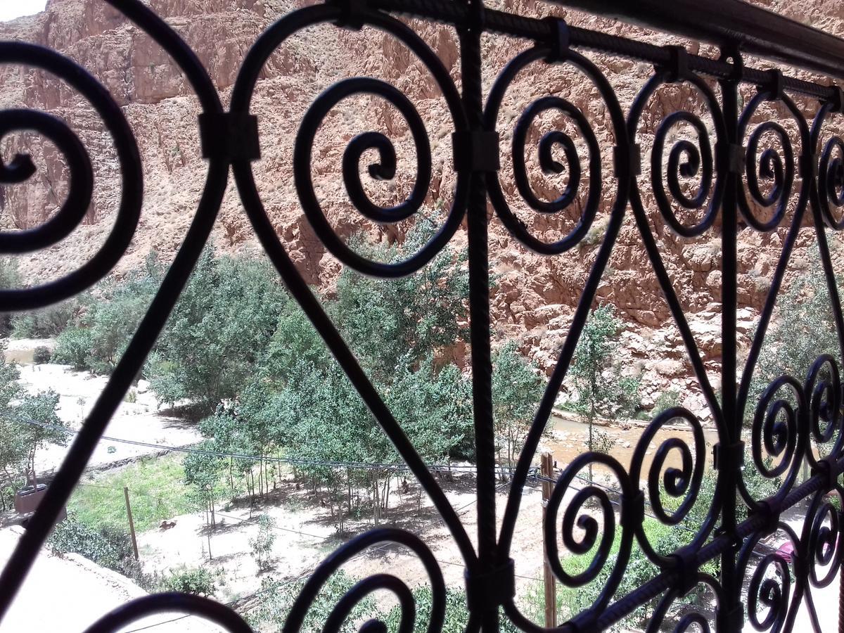 Hotel Restaurant La Gazelle De Dades Akhendachou n'Ait Ouffi Dış mekan fotoğraf